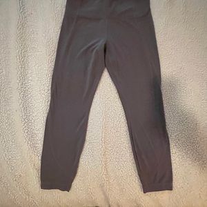 Athlete women’s Capri leggings